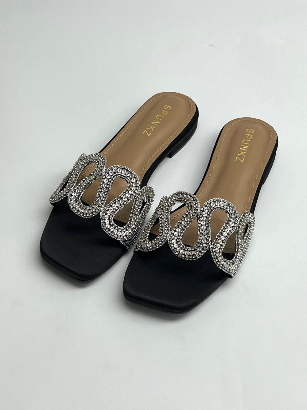 Cross Strap Black Slippers - Spunkz