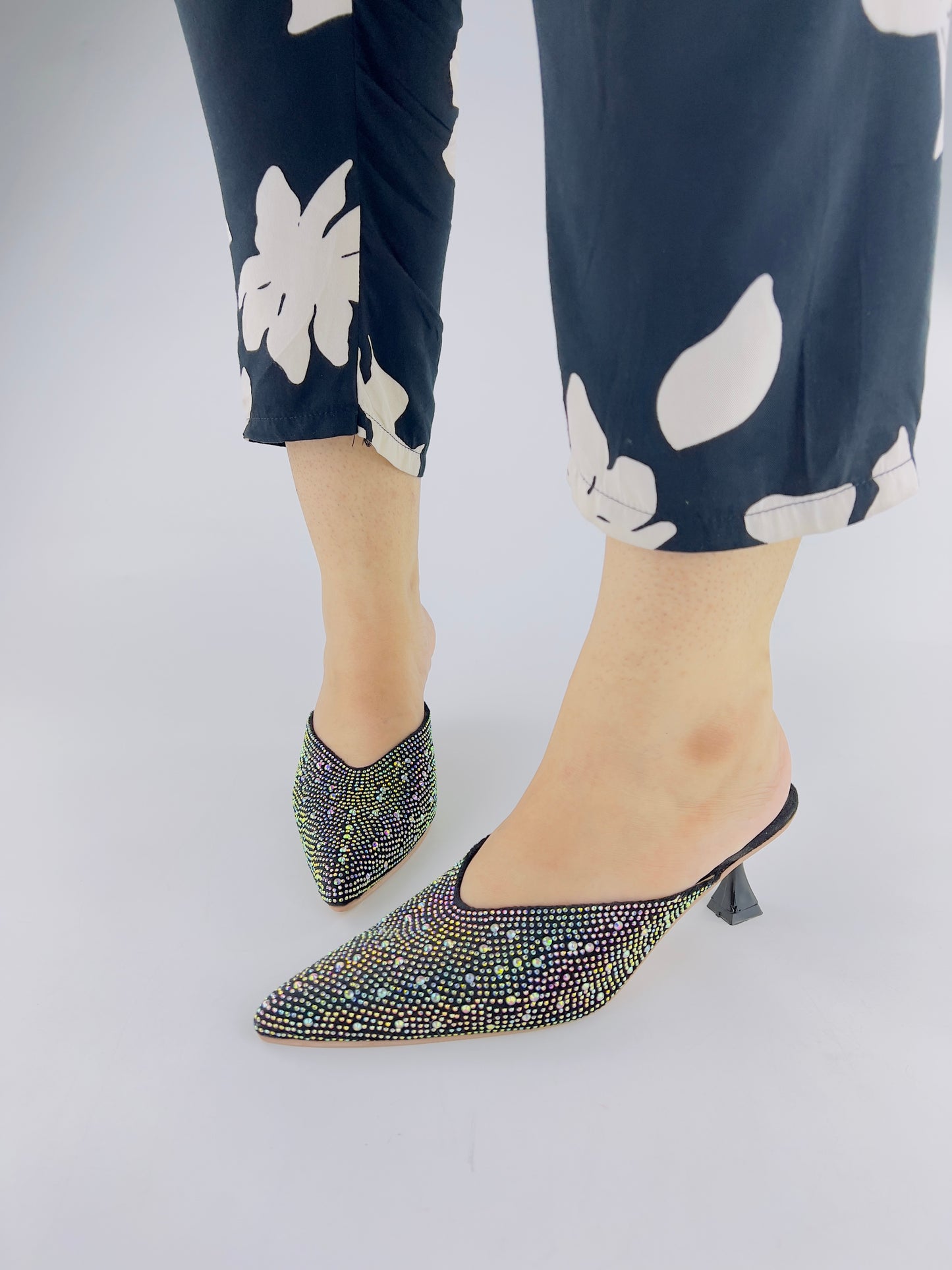 Black Diamond Rhinestone Decor Mules - Spunkz