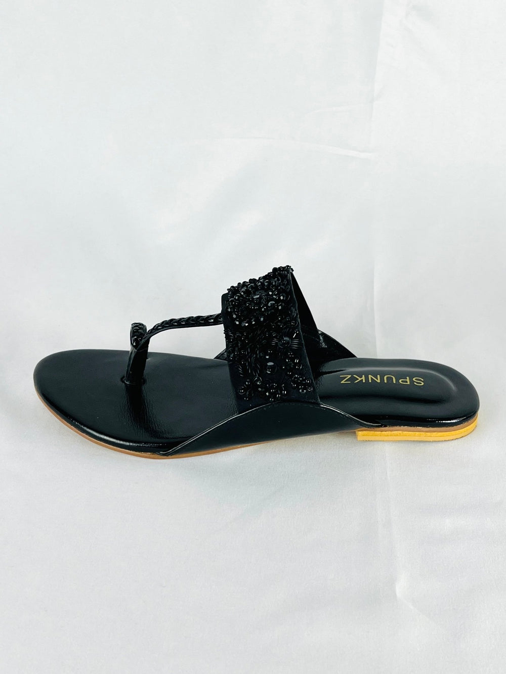 Kolhapuri Chappal (Black) - Spunkz