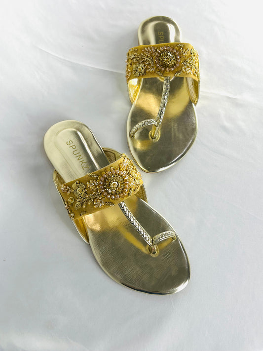 kolhapuri chappal (Golden)