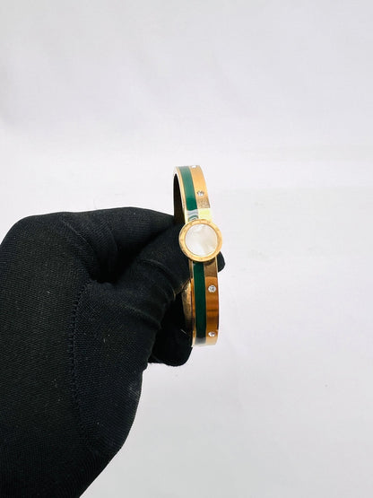 Gold Bracelets in Pakistan - Spunkz