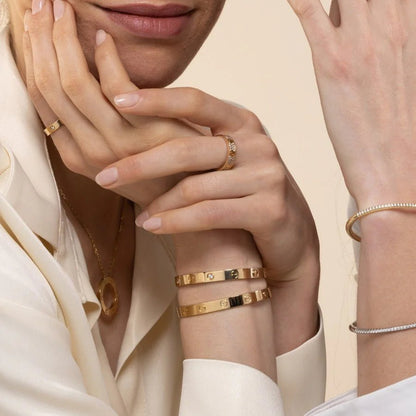 Gold Classic Love Bracelet - Spunkz