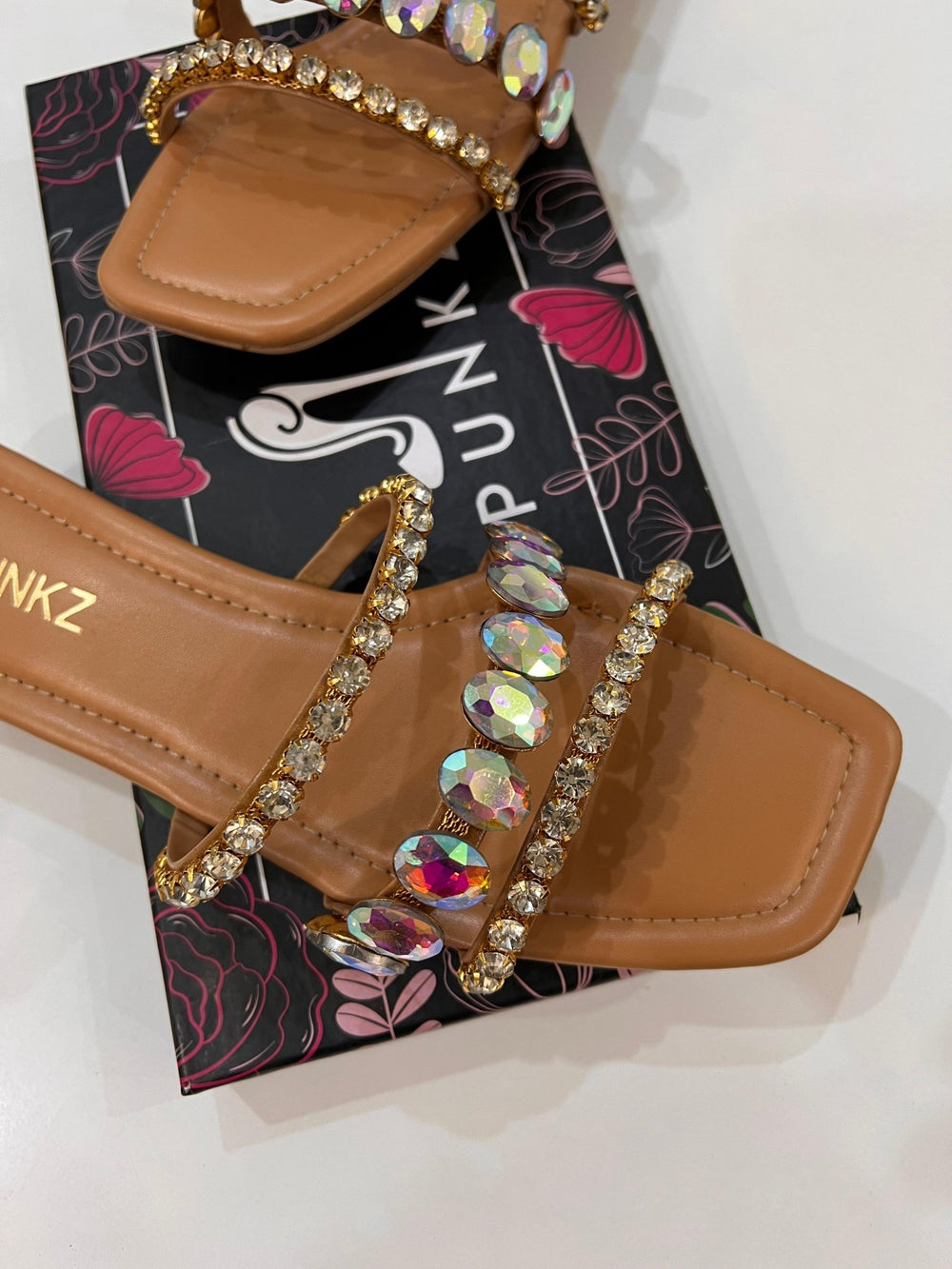 Nageena Multi Stone Slippers - Spunkz