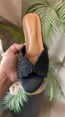 APPLIQUÉS Black
