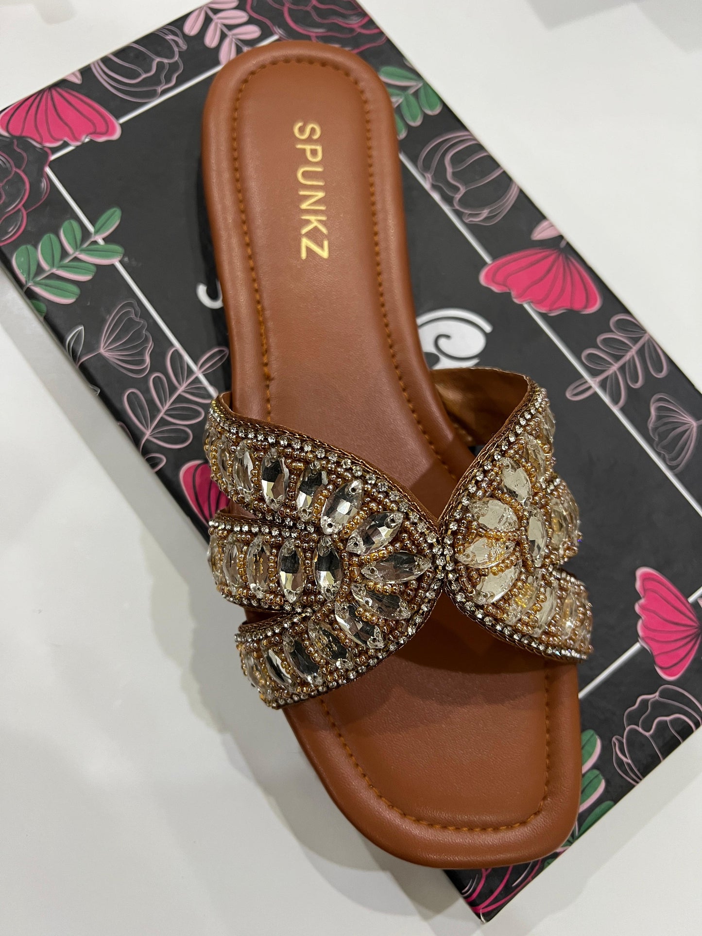 Embellished Slippers (Brown)