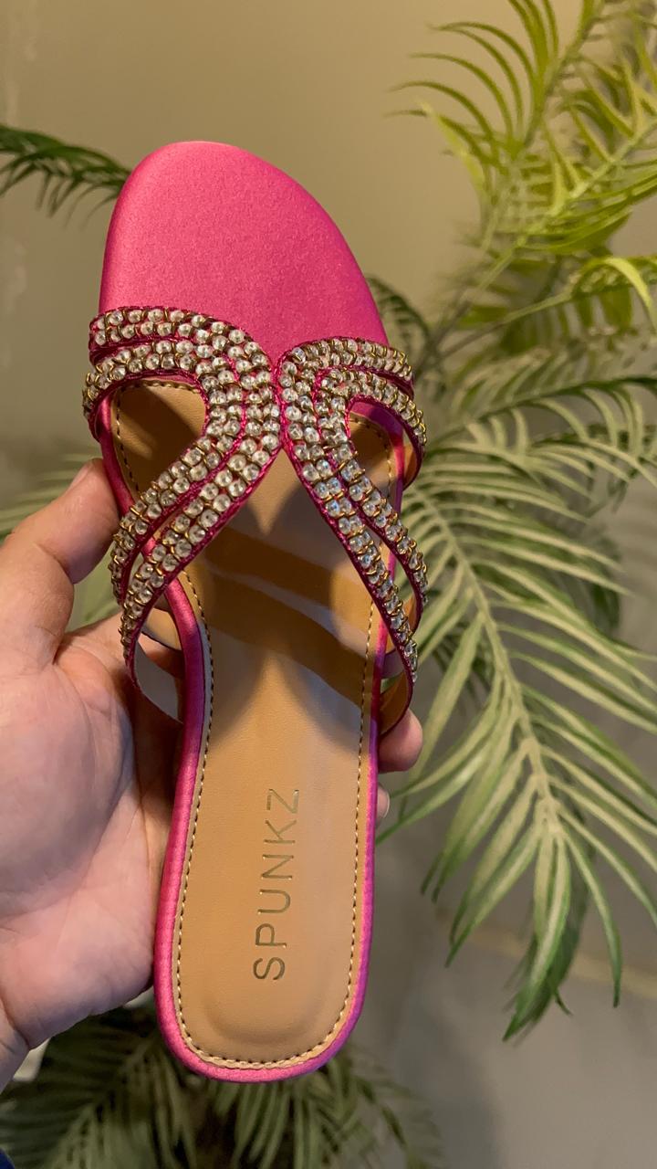 Gulabi Flats 11049