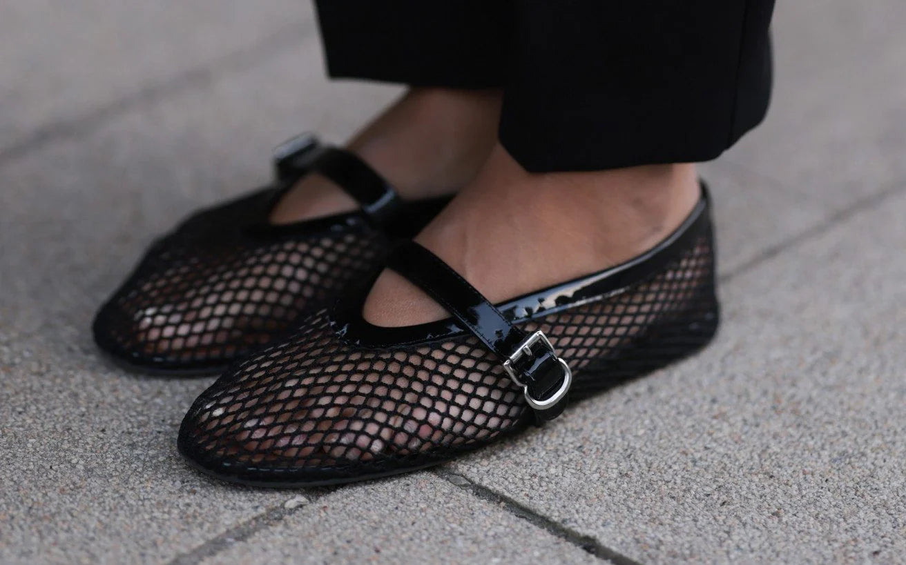 Black Ballerina Ballet Flats