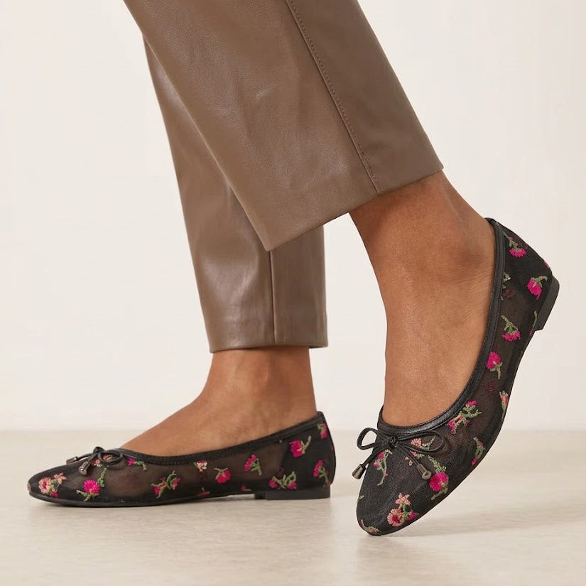 Black Floral Embroidery Ballet Pumps