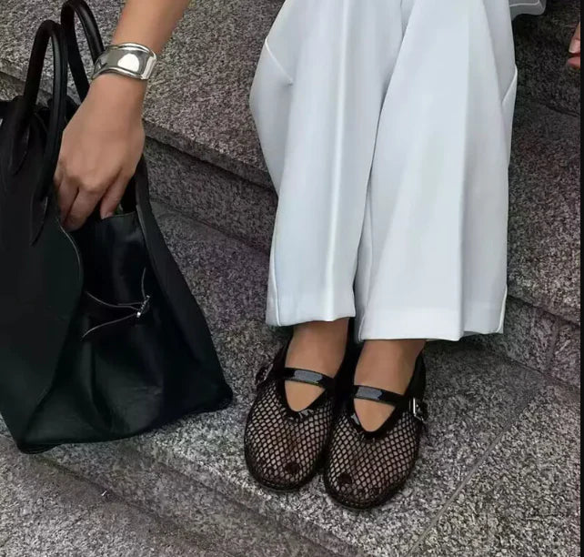 Black Ballerina Ballet Flats