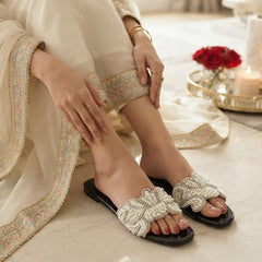 Black Pearls Flat Slides