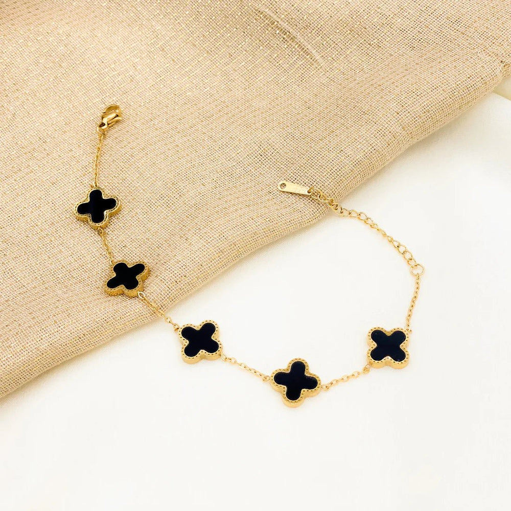 Black Clover Bracelet - Spunkz