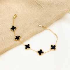 Black Clover Bracelet - Spunkz