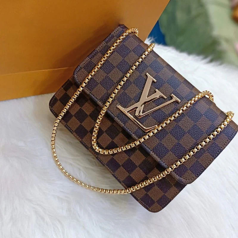 Metal Chain Crossbody Bag