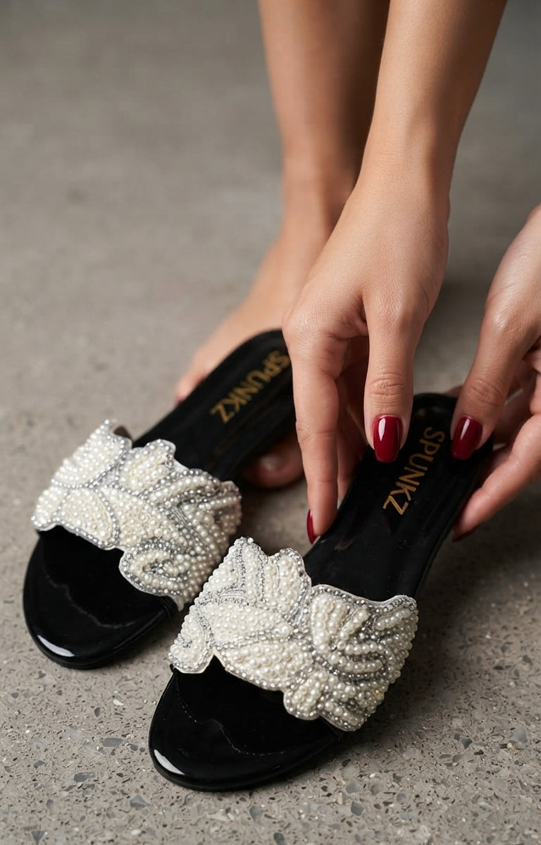 Black Pearls Flat Slides