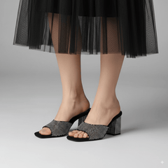 Anja Black (11002) - Spunkz