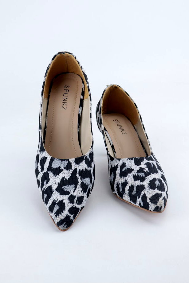 Sissy Leopard Print Black-White Pumps Heels - Spunkz