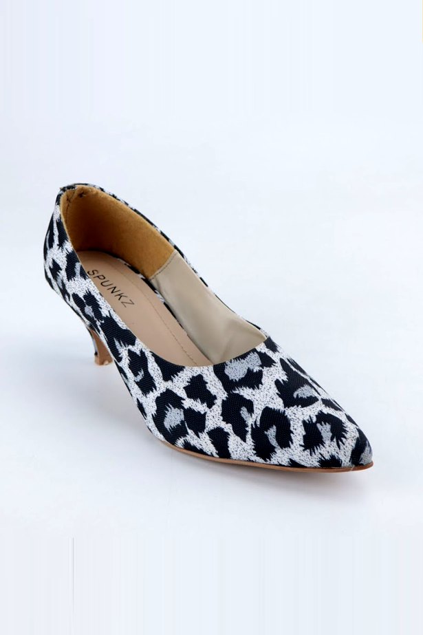 Sissy Leopard Print Black-White Pumps Heels - Spunkz