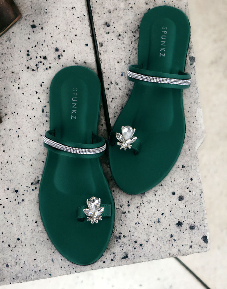 Charyl Green Toe Ring Rhinestone Bee Flats - Spunkz