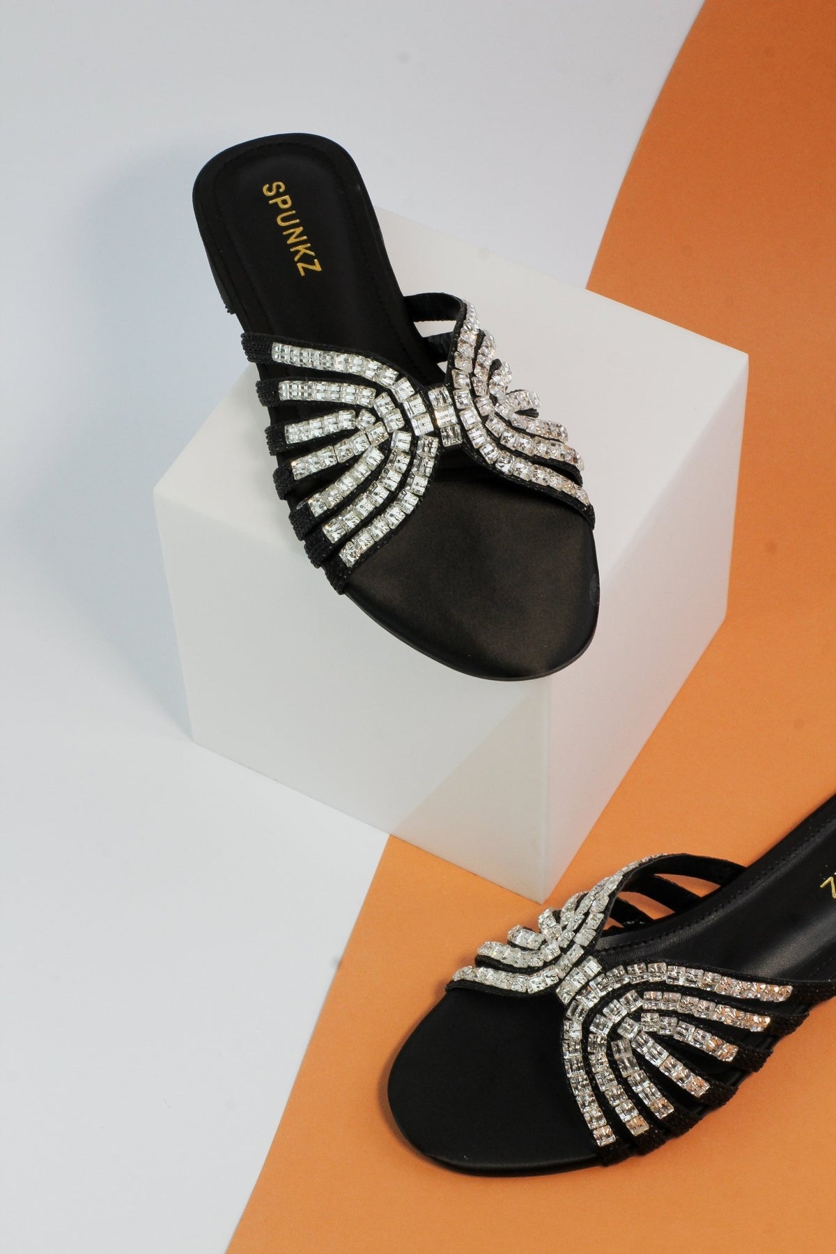 Jamie Black Flat Slippers (11035) - Spunkz